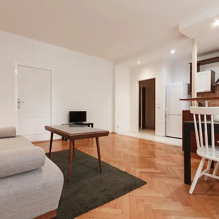 Spacious At Krc Apartment