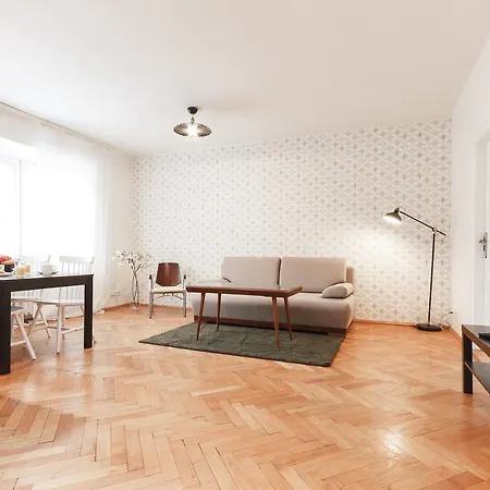 Spacious At Krc Apartament *